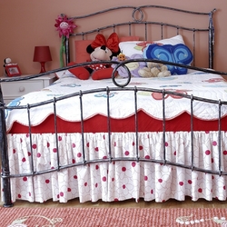 Lit en fer forgé, pas seulement pour les princesses – un lit large et de qualité pour petits et grands Lit en fer forgé, pas seulement pour les princesses – un lit large et de qualité pour petits et grands