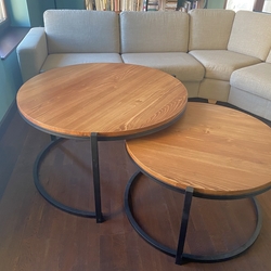 Table forge robuste compose de deux pièces  mobilier sur mesure de UKOVMI