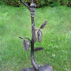 High-quality hand-forged fireplace set with a natural motif of pine – detail without tools High-quality hand-forged fireplace set with a natural motif of pine – detail without tools