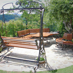 Sance exclusive pour le jardin et le parc - balancelle de jardin, table et bancs