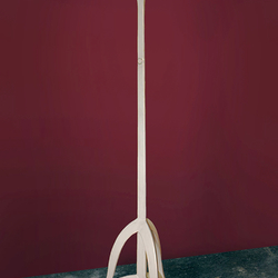 Porte-manteau rustique de couleur blanche avec patine dore - mobilier de luxe pour l'entre
