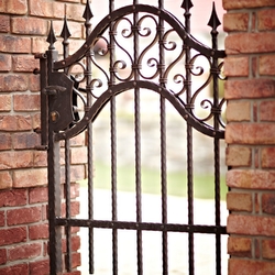 Porte forgée de haute qualité fabriquée chez UKOVMI Porte forgée de haute qualité fabriquée chez UKOVMI