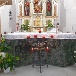 Handgeschmiedeter Kerzenleuchter, hergestellt fr die Kirche im Dorf Tulk bei Preov in der Ostslowakei