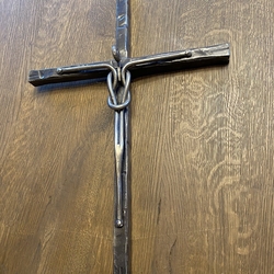 Croix murale en fer forg - symbole du christianisme