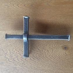 Handgeschmiedetes Kreuz