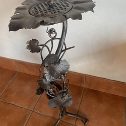 Cendrier forg avec motif naturel de vigne - cendrier de luxe