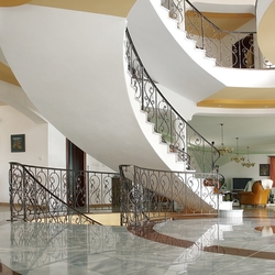 Balustrade de luxe à plusieurs étages à l'intérieur, garantie de qualité Balustrade de luxe à plusieurs étages à l'intérieur, garantie de qualité