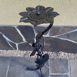 Cendrier forg à la main en forme de tournesol - accessoire de luxe