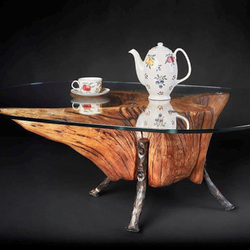 Table en chêne fabrique à la main avec verre et pieds forgs  mobilier design