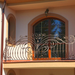 Balustrade extérieure sur le balcon - balustrade romantique Balustrade extérieure sur le balcon - balustrade romantique