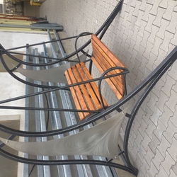 Balanoire moderne en fer forg avec acier inoxydable et bois